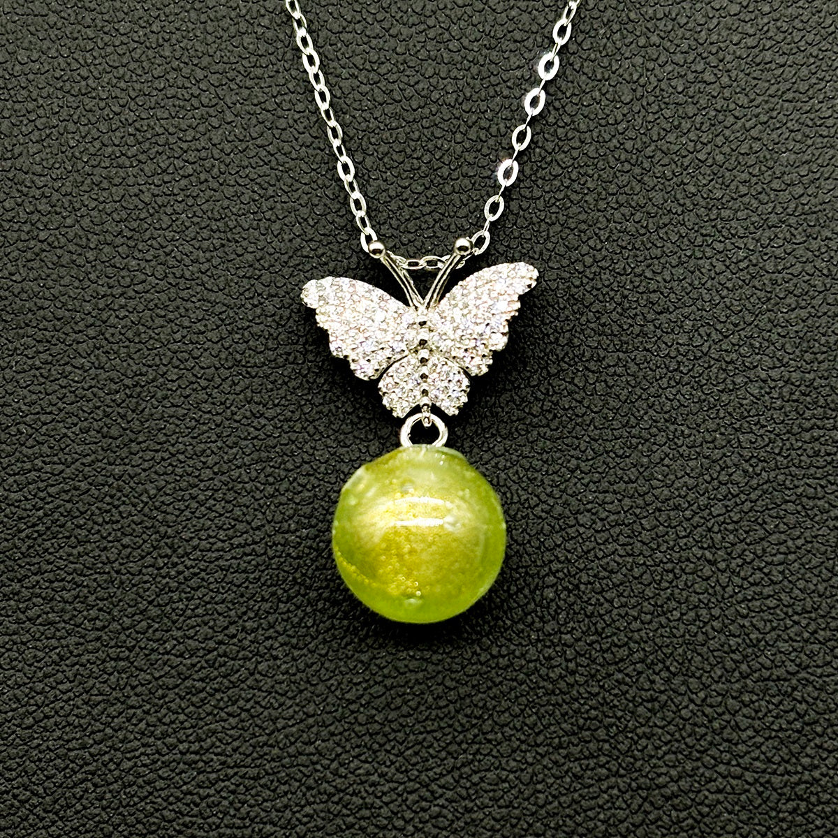 Collier Aroma Papillon Diamant en Argent Sterling - Vert | Énergie & Bien-être | Diffusion Nomade