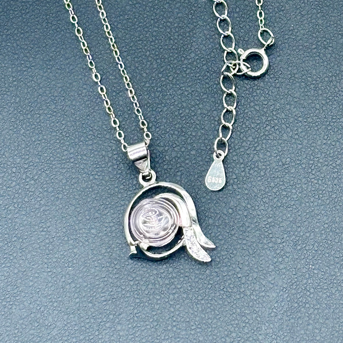 Collier diffuseur zodiaque en argent 925 - Capricorne déc.-janv. | Cadeau d'anniversaire idéal | Énergie et bien-être | Diffusion nomade