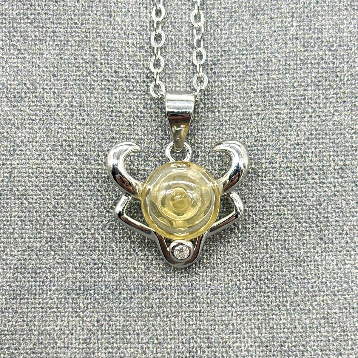 Collier Arôme Zodiaque en Argent Sterling - Taureau (Avril - Mai) | Cadeau d'Anniversaire | Énergie & Guérison | Diffusion en Toute Liberté