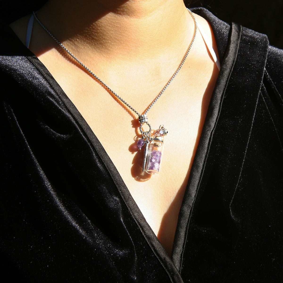 Collier diffuseur en améthyste | Bijou aromatique | Énergie et bien-être | Diffusion nomade